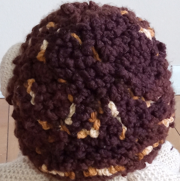 Handmade Crochet Lion Plush Toy - Picture 5 of 6